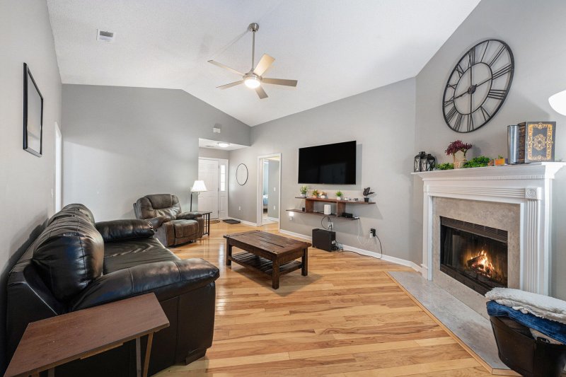 Property image 3 of 60 Wolk Drive in Shadowmoss, Charleston, SC 29414