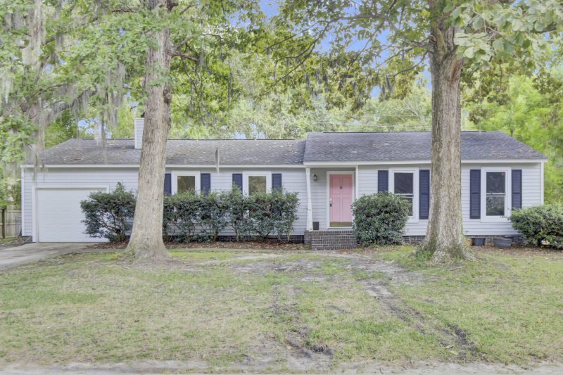 3 Tartan Court