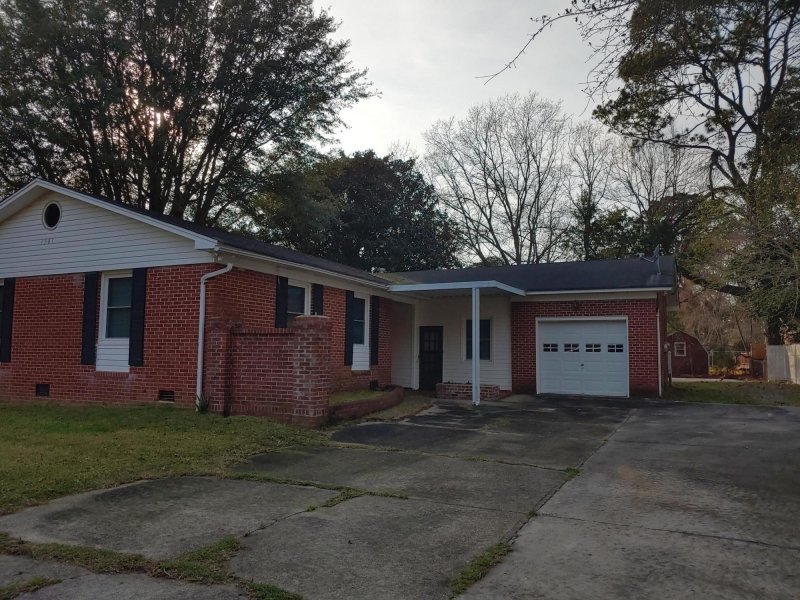 Property image 2 at 1391 Pooshee Drive, Charleston, SC 29407