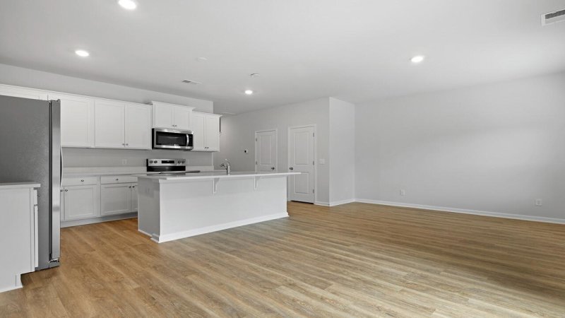 Property image 5 of 214 Garbon Drive in Garbon Fields, Summerville, SC 29485