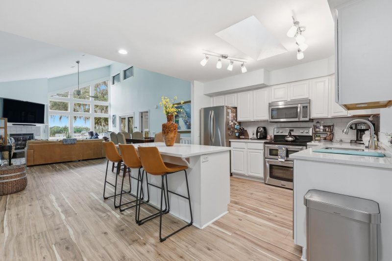 Property image 4 of 1980 Minott Street in Woodland Shores, Charleston, SC 29412