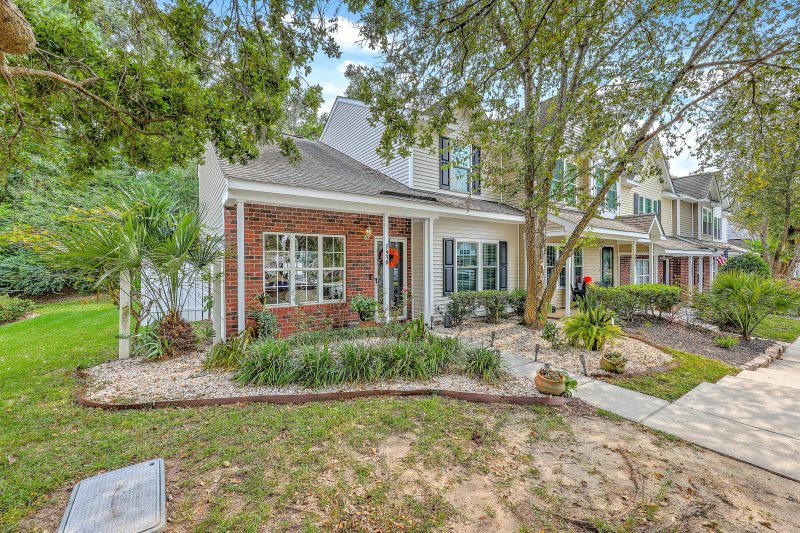 Property image 2 at 7930 Shadow Oak Drive, North Charleston, SC 29406