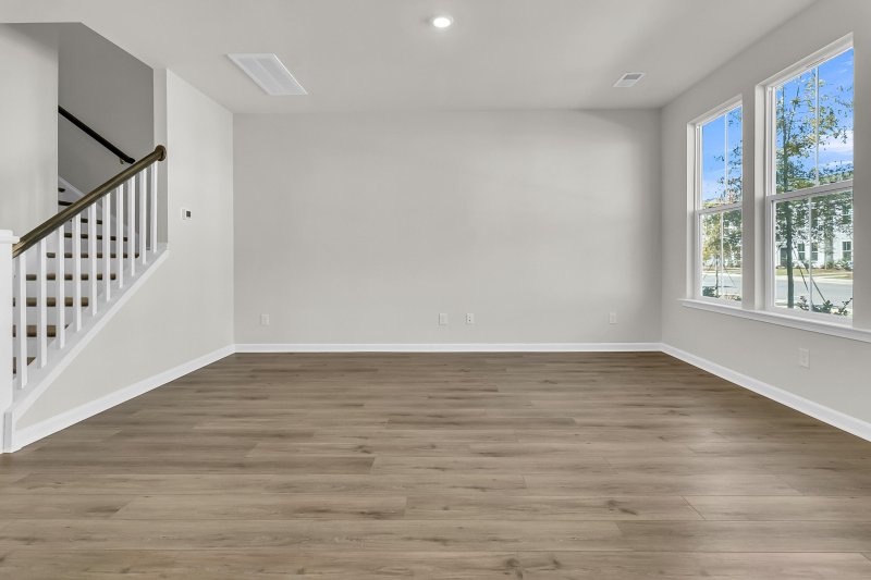 Property image 5 of 149 Brown Swiss Circle in Six Oaks, Summerville, SC 29483