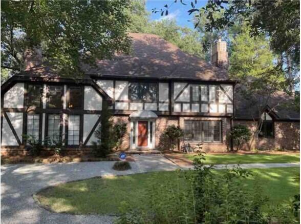 Legend Oaks Plantation, Summerville Community