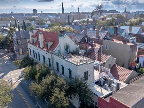 Property image 4 at 28 Hasell Street B, Charleston, SC 29401