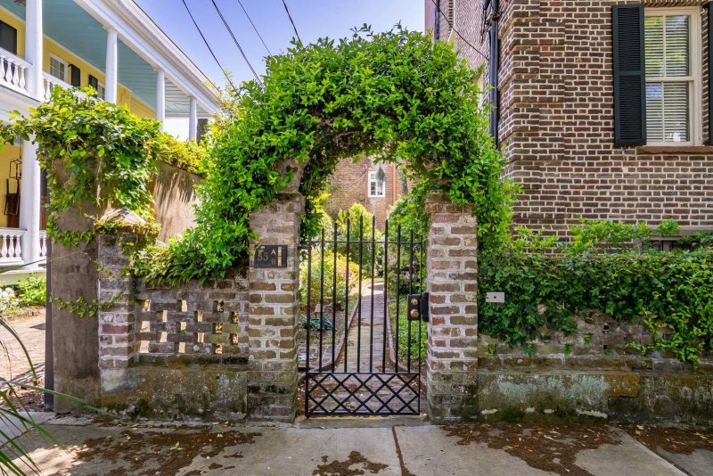 Property image 3 of 55 Laurens Street A in Ansonborough, Charleston, SC 29401