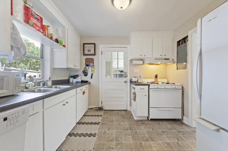 Property image 2 of 1472 Orange Grove Road in Orange Grove Estates, Charleston, SC 29407