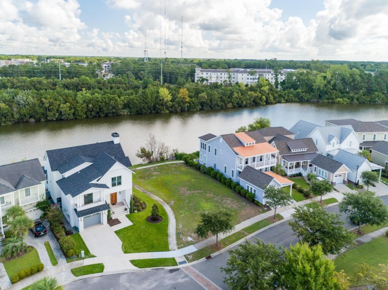 Property image 2 at 1631 Paradise Lake Drive, Mount Pleasant, SC 29464