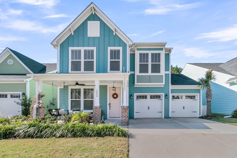 1084 Magnolia Warbler Way