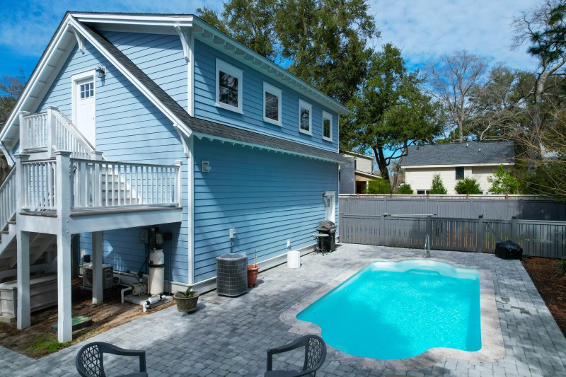 Property image 3 of 1328 Erckmann Drive in Old Mt Pleasant, Mount Pleasant, SC 29464