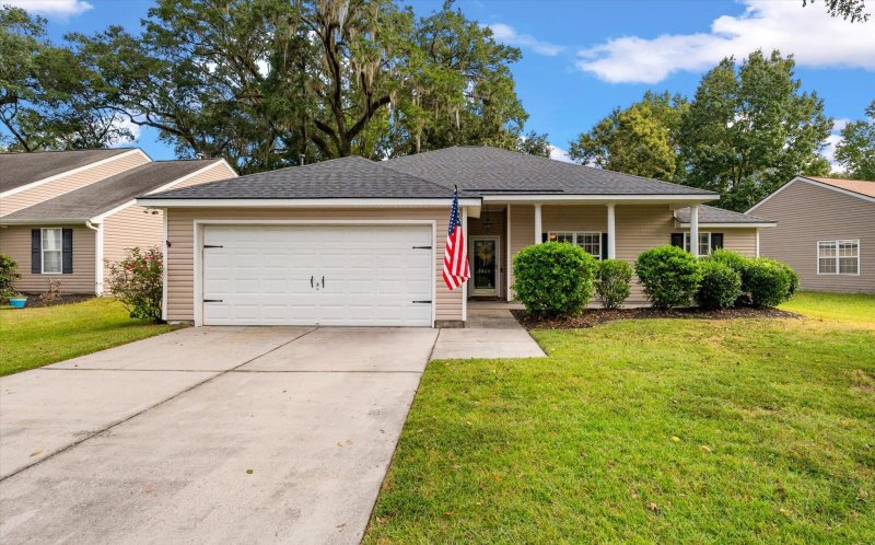 Property image 5 at 8608 Hickory Creek Lane, North Charleston, SC 29420