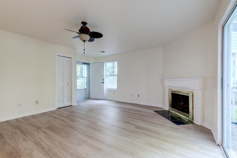 Property image 4 at 6275 Rolling Fork Road 401, North Charleston, SC 29406