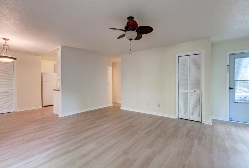 Property image 5 at 6275 Rolling Fork Road 401, North Charleston, SC 29406