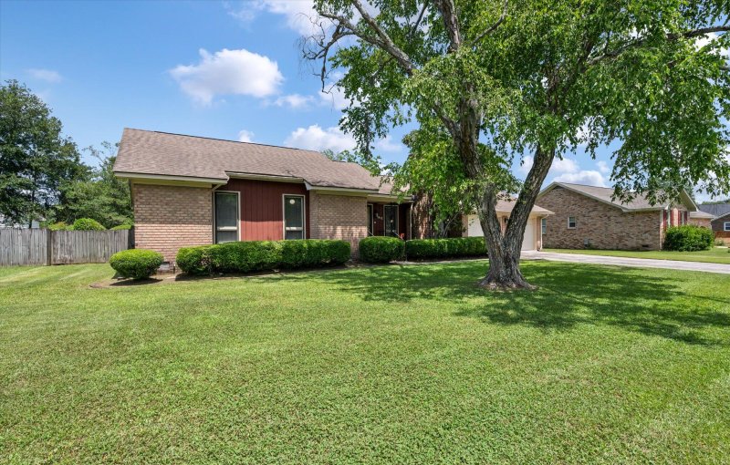 Property image 2 of 2912 Doncaster Drive in Hickory Hill Plantation, Charleston, SC 29414