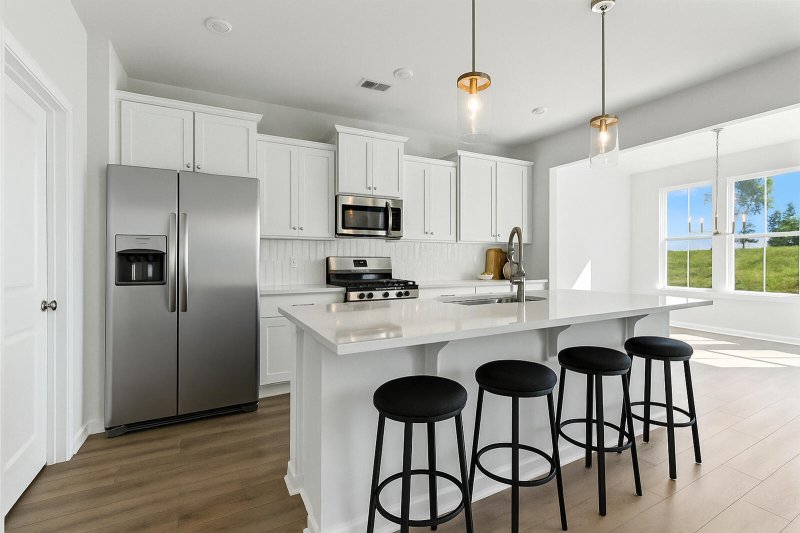 Property image 2 of 606 O Leary Circle in Six Oaks, Summerville, SC 29483