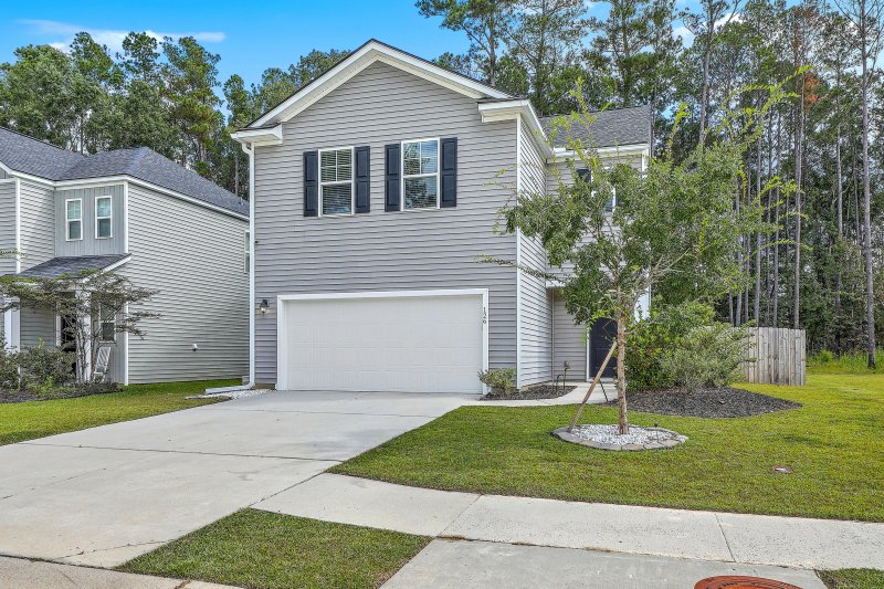 Property image 3 at 126 Whispering Wood Drive, Summerville, SC 29483