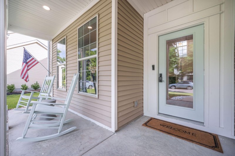 Property image 4 of 192 Historic Drive in Belle Hall, Mount Pleasant, SC 29464