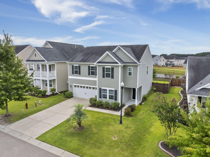 Property image 3 at 484 Whispering Breeze Lane, Summerville, SC 29486