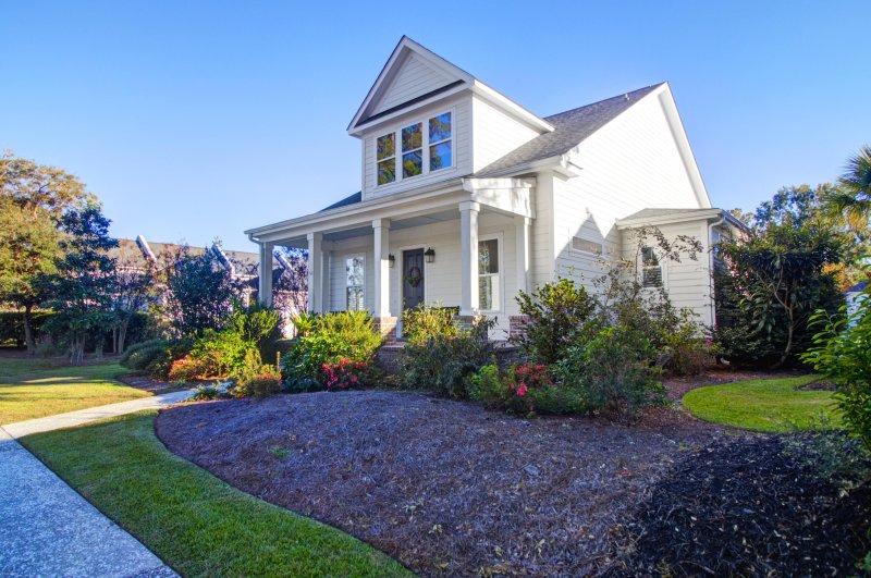 Property image 2 of 4010 Berberis Lane in Poplar Grove, Ravenel, SC 29470