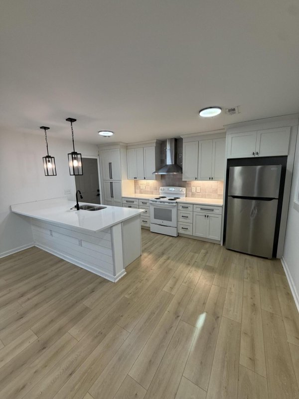 Property image 2 of 4724 Darlene Street in Wando Woods, North Charleston, SC 29405