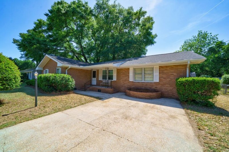 779 Dills Bluff Road