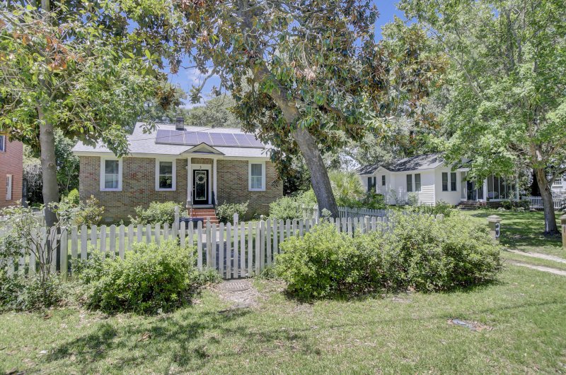Property image 2 at 3 Riverside Drive, Charleston, SC 29403