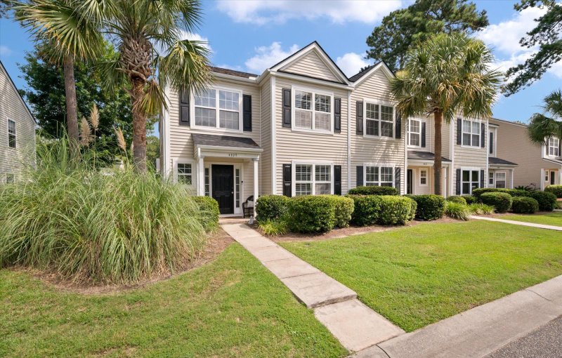 4820 Willow Brook Lane