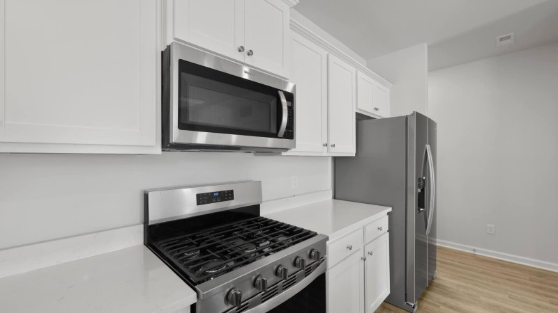 Property image 4 of 1069 Forrest Creek Drive in Pineview North, Summerville, SC 29483