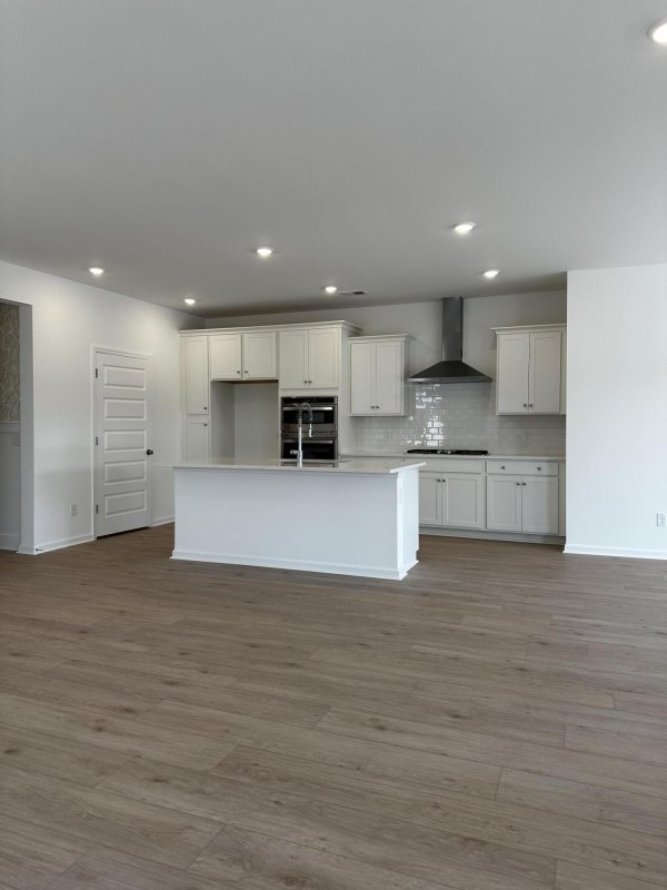 Property image 3 of 124 Ireland Drive in Carnes Crossroads, Summerville, SC 29486