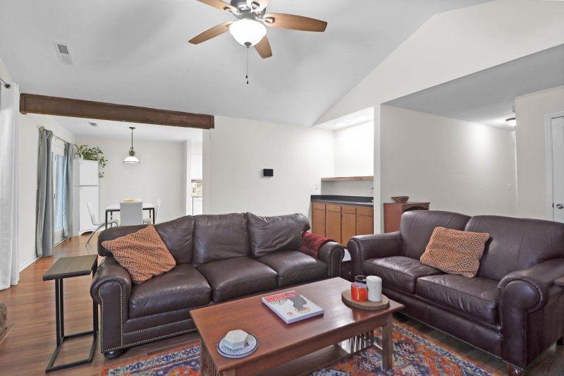 Property image 4 of 2831 Chicopee Drive in Colony North, North Charleston, SC 29420