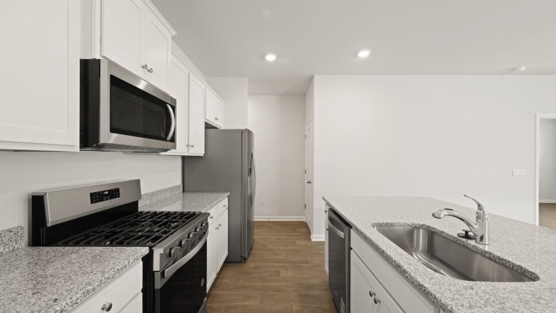 Property image 2 at 804 Long Bluff Road, Summerville, SC 29486