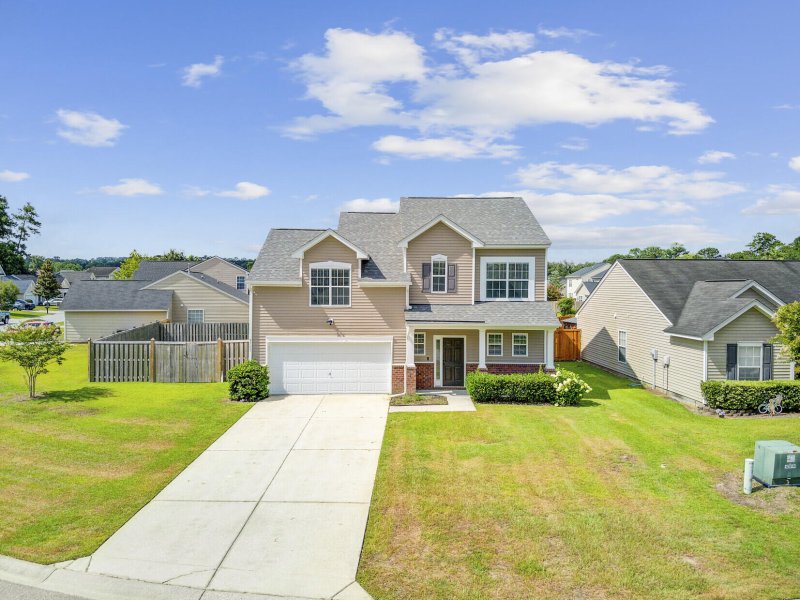 Property image 2 at 9731 Stockport Circle, Summerville, SC 29485