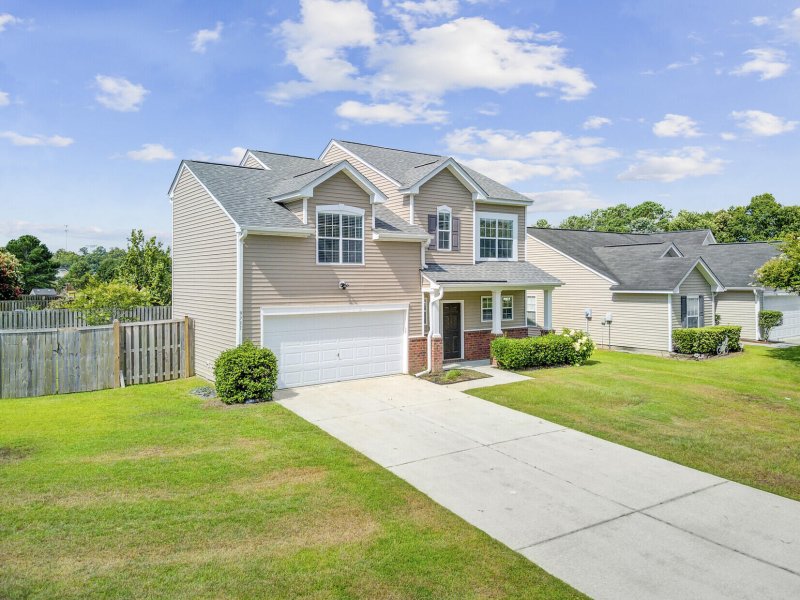 Property image 3 at 9731 Stockport Circle, Summerville, SC 29485