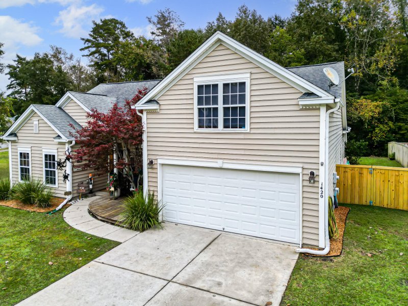 Property image 3 of 1420 Ashley Garden Boulevard in Grand Oaks Plantation, Charleston, SC 29414