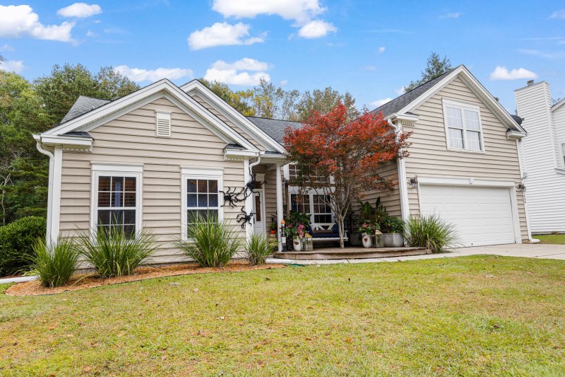 Property image 4 of 1420 Ashley Garden Boulevard in Grand Oaks Plantation, Charleston, SC 29414