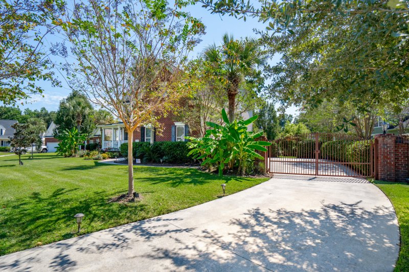 Property image 5 of 213 Harlech Way in Shadowmoss, Charleston, SC 29414
