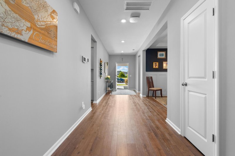 Property image 4 of 228 Evergreen Avenue in Summers Corner, Summerville, SC 29485