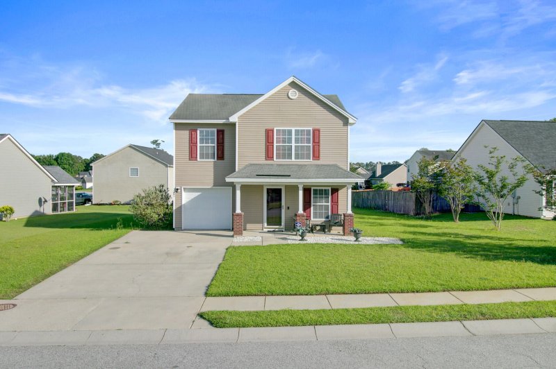 Property image 2 of 149 Salem Creek Drive in Liberty Hall Plantation, Goose Creek, SC 29445