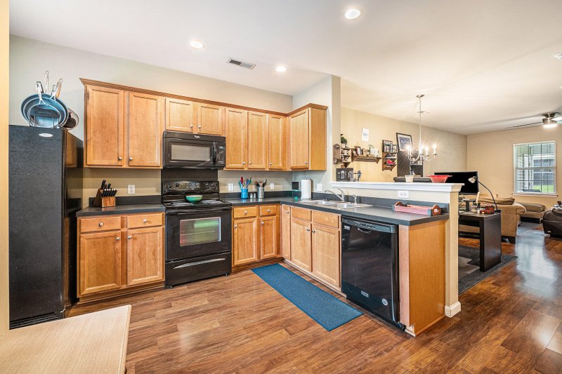 Property image 3 of 338 Flyway Road in Liberty Hall Plantation, Goose Creek, SC 29445