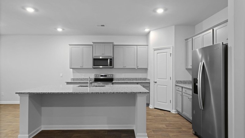 Property image 3 of 8011 Precious Court in Hillcrest, Ravenel, SC 29470