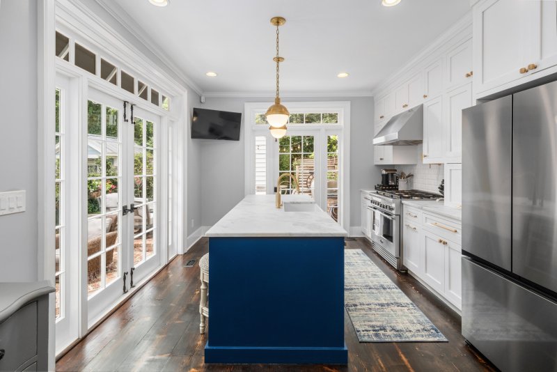 Property image 3 of 56 Warren Street in Radcliffeborough, Charleston, SC 29403