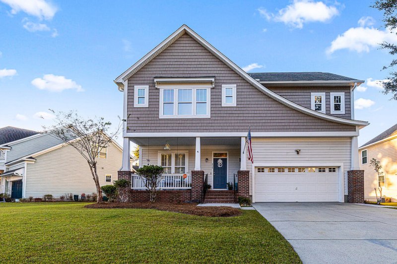 Property image 3 of 218 Carolinian Drive in Legend Oaks Plantation, Summerville, SC 29485