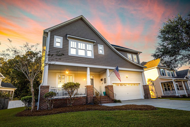 Property image 4 of 218 Carolinian Drive in Legend Oaks Plantation, Summerville, SC 29485