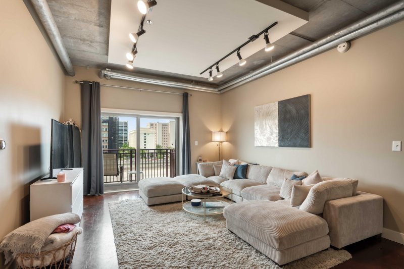 Property image 3 of 150 Bee Street 507 in Bee Street Lofts, Charleston, SC 29401