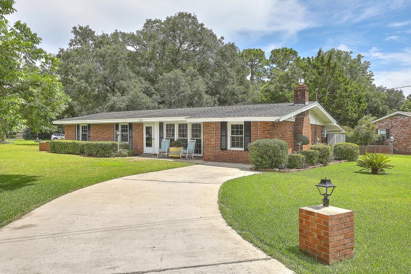 Property image 2 at 1133 Arthur Drive, Charleston, SC 29412