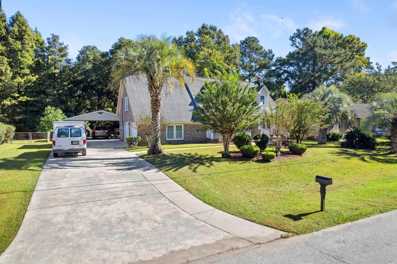 Property image 3 of 946 Melrose Drive Drive in Melrose, Charleston, SC 29414