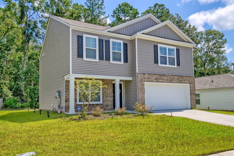 Property image 2 of 522 Shady Maple Street in Stone Ridge, Moncks Corner, SC 29461