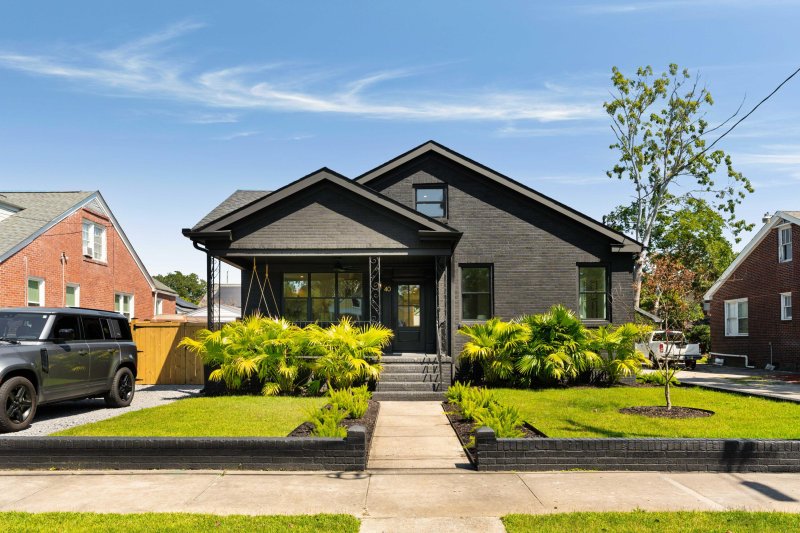 Property image 2 at 40 Piedmont Avenue, Charleston, SC 29403