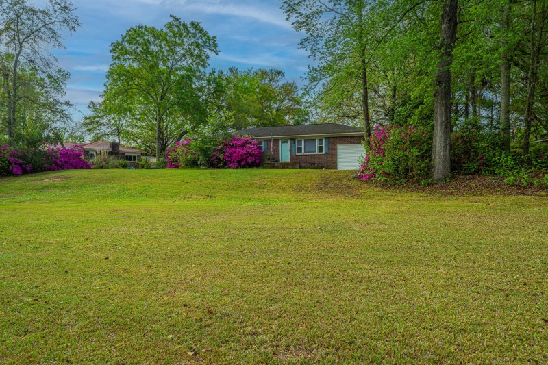 Property image 3 of 1121 Inverness Lane in Yeamans Park 2, Hanahan, SC 29410