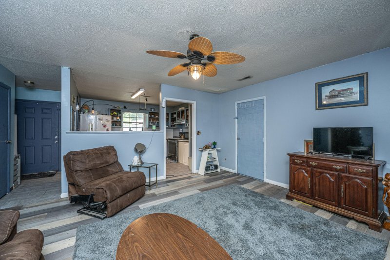 Property image 5 of 1004 Miles Jamison Road in Greenhurst, Summerville, SC 29485